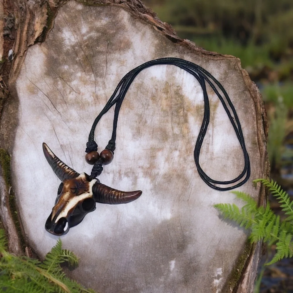 Vintage‎ Style Ox Bullhead Pendant Necklace